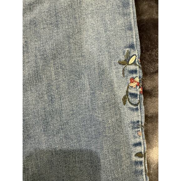 Time and Tru Skinny Jeans Womens 10 Floral Embroidered Distressed Denim Pants - Picture 9 of 11